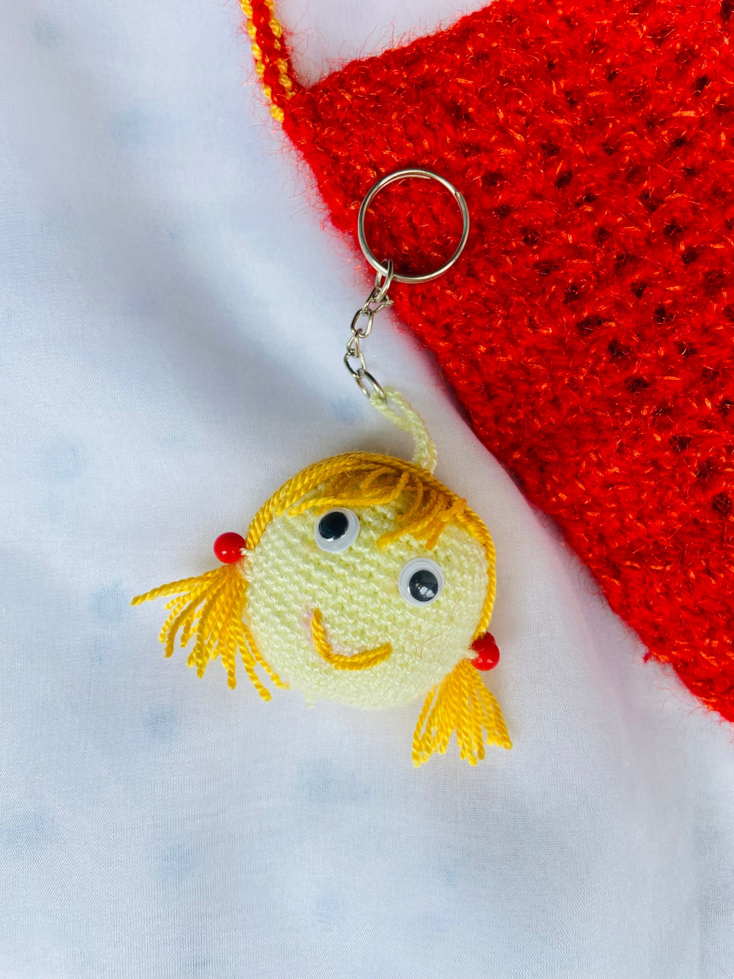 Handmade Crochet Smiley Face Keychain – Cute Yellow Yarn Doll Charm
